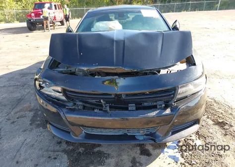 2016 Dodge Charger Sxt z USA, uszkodzony, nr VIN 2C3CDXHG8GH215275